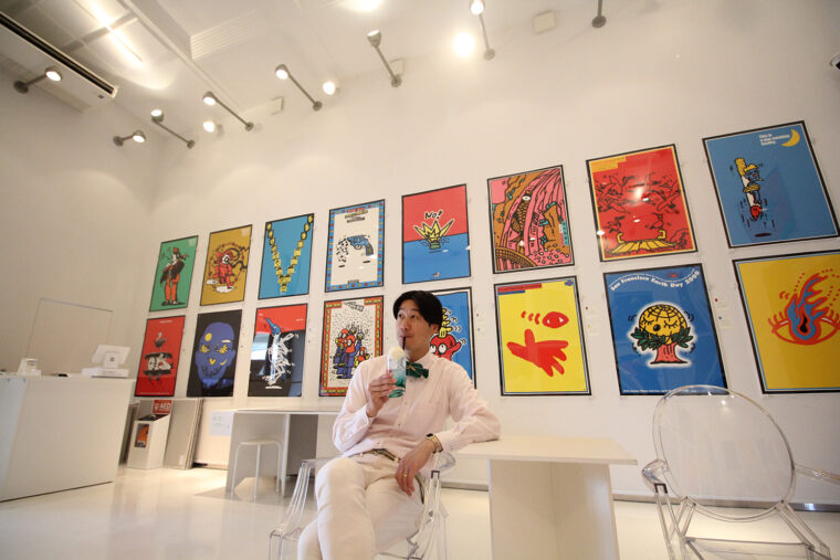 クリー ムソーダを飲みながら芸術鑑賞