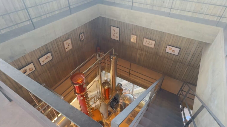 1〜3階は吹き抜け構造になっています