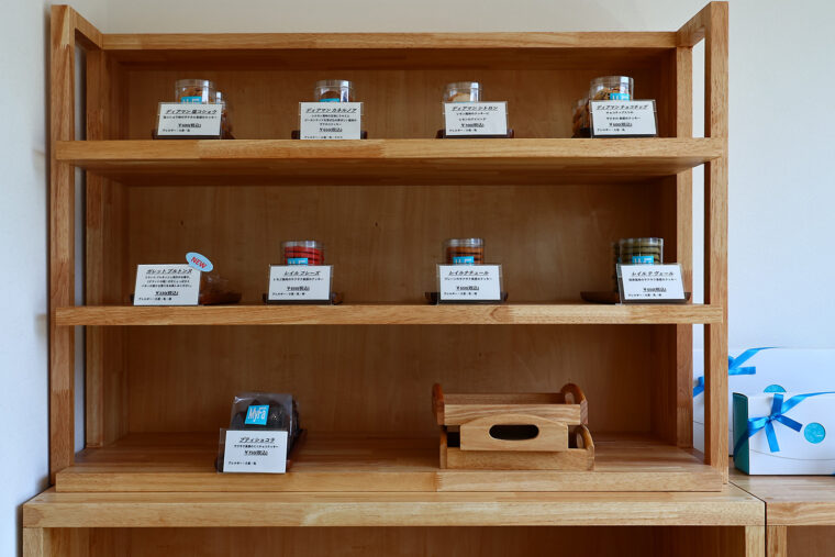 クッキー。人気は『ディアマン塩コショウ』（600円）。ほどよい塩の味がザクザクのクッキーと合う！ おつまみとしてもグッド