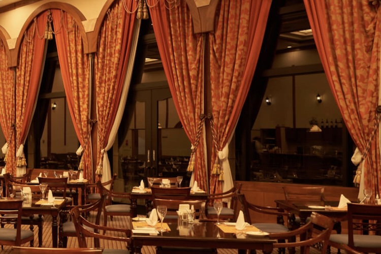 【ロイヤル胎内パークホテル レストランミサゴ】胎内市夏井1191-3　☎︎0254-48-2211