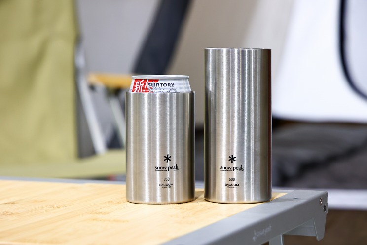 Snow Peakの缶クーラー。左から350ml 4,752円、500ml 6,072円（税込）