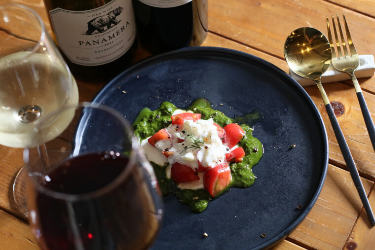 『フルーツトマトのカプレーゼ』（680円）