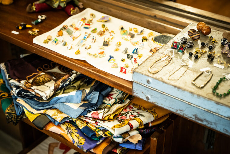 日常のおしゃれに取り込みやすいアクセサリーも充実です