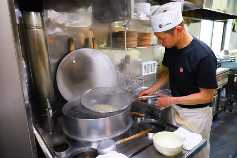 店主の福士さん