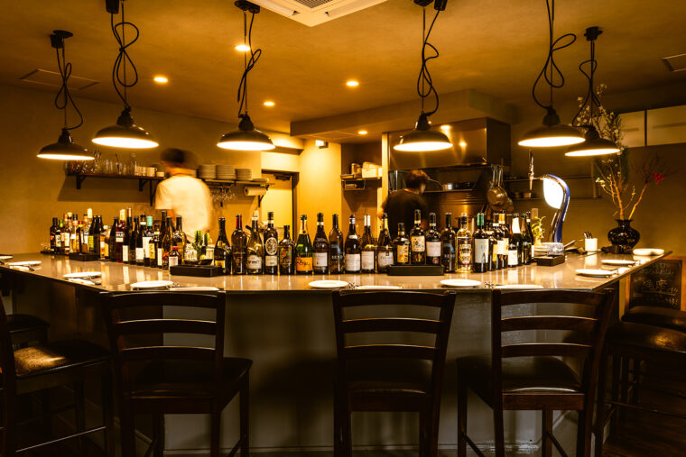 オープンキッチンのカウンター