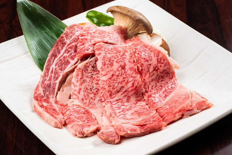 濃厚な甘みの『黒毛和牛上ロース』（2,178 円