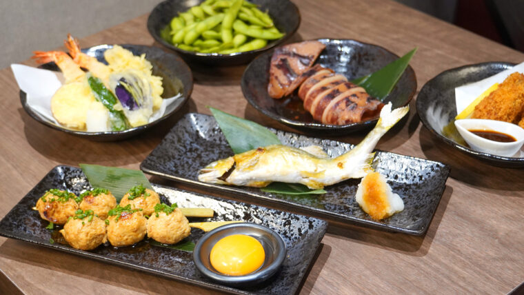 『枝豆』や『イカの浜焼き』『鮎の塩焼き』など、居酒屋メニューも豊富