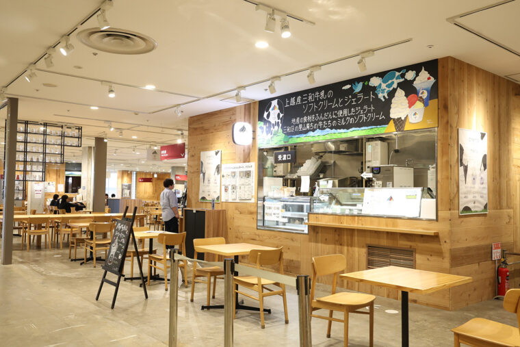 直江津ショッピングセンター2階のなおえつ良品食堂内