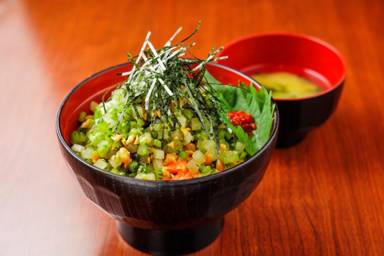 味の店 京の『南魚沼きりざい丼』（990円）