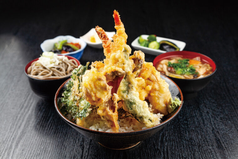 上田の郷の『上田の恵み万年御膳』（1,600円）