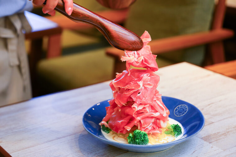 『生ハムのクリームパスタ』（2,079円）