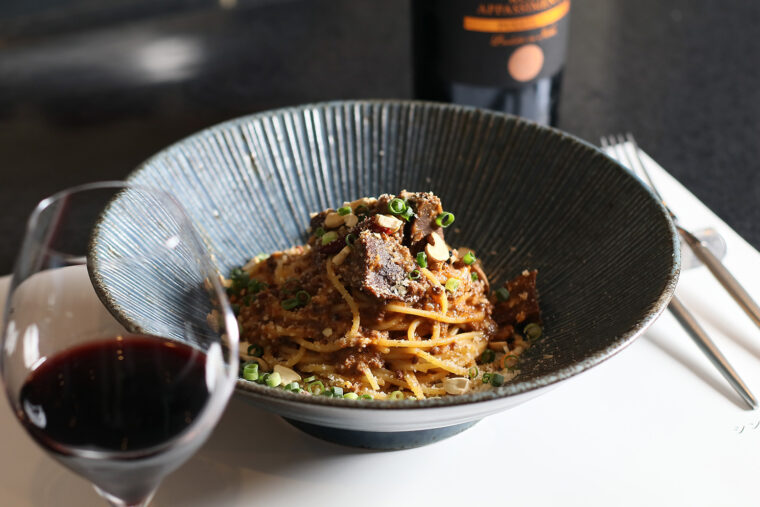 牛タンのうまみをたっぷり楽しめる『担タンボロネーゼ』（1,870円）