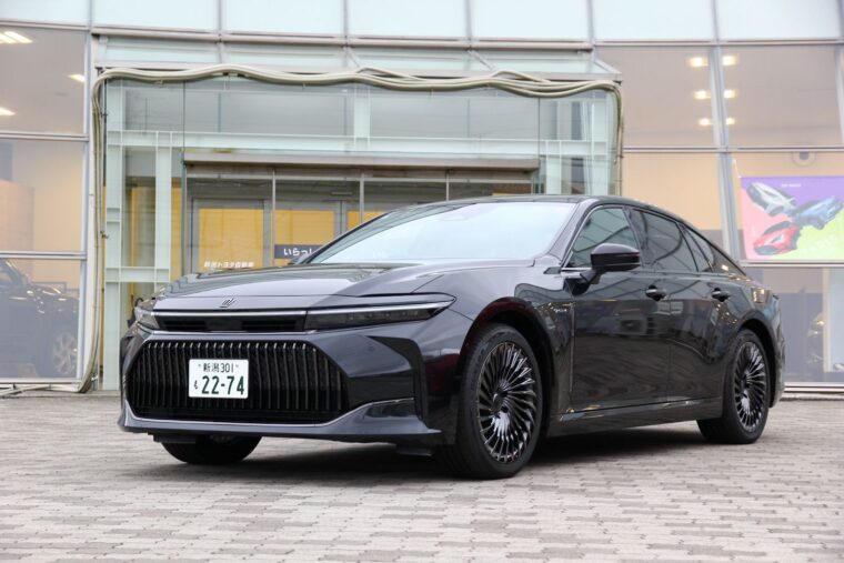 トヨタのFCV『クラウン FCEV』