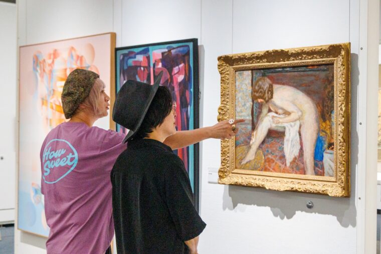 企画展『ほぼせんてんてん、』 で展示している作品の一部。少し視線を横に移すとすぐに別の作品が視界に入ってくるのが新鮮で、見応え抜群です