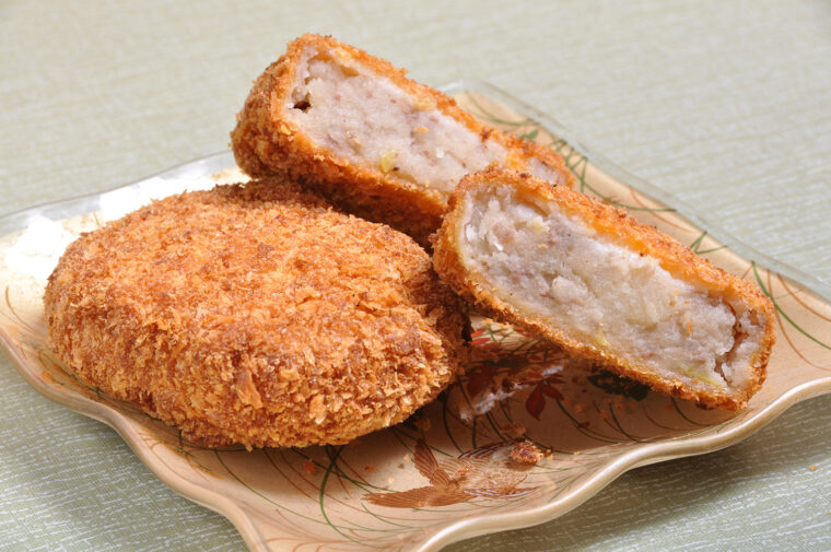 『村上牛コロッケ』（1個350円）