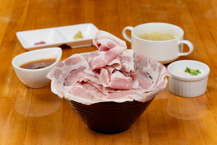 葡萄の花の『炙りローストポーク丼』（1,760円）