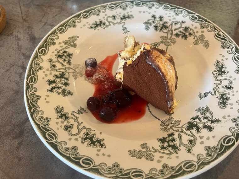 妻・朋子さんが作るデザートも絶品