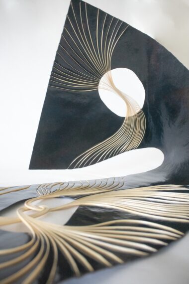 ローレ・ジュリエン　内山・ヴェルガン綾夏（過去作品　かすかな光の縁をなぞるも/2025）