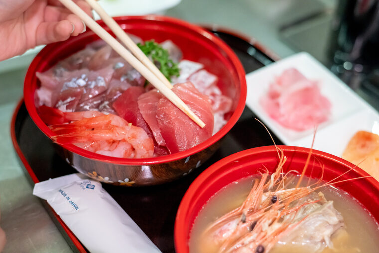 どこに並べようかとっても迷いました！　己のセンスを信じて盛り付けて