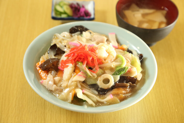 『中華丼』（1,100円）