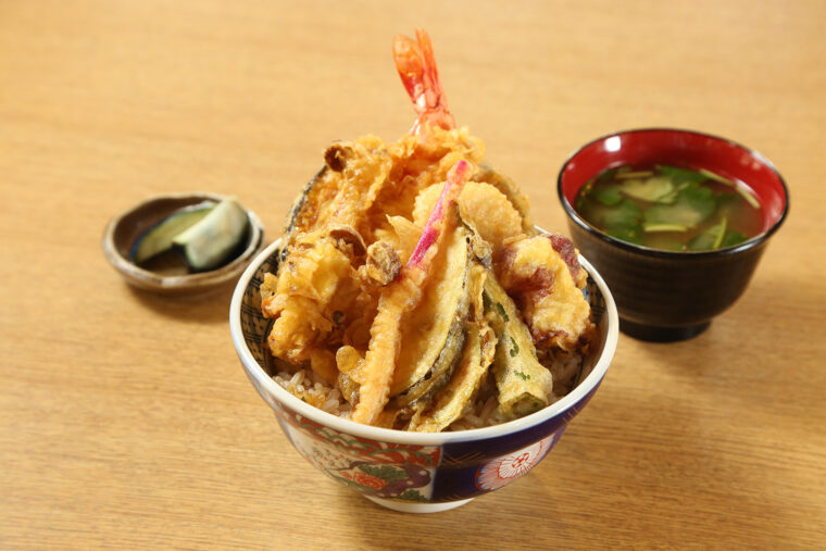 『ミックス天丼』（970 円）