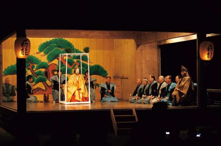 暮らしに溶け込む「能」