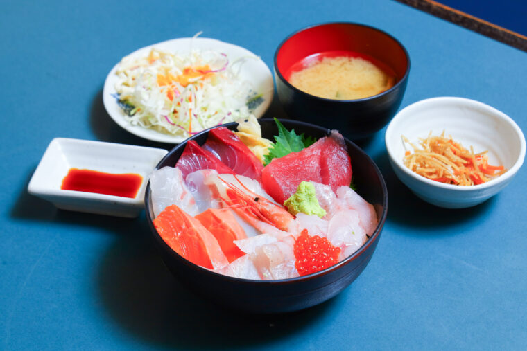 『ランチ海鮮丼』（1,200円）