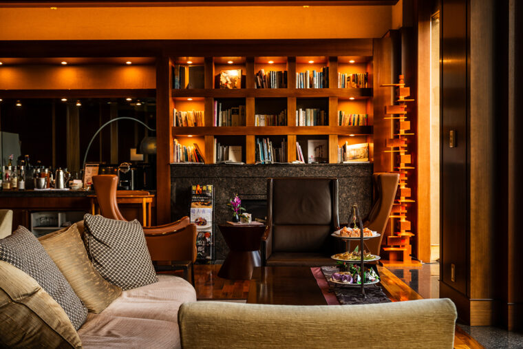 越の里のラウンジ・サロン山里。ドリンクのフリーサービスを実施している