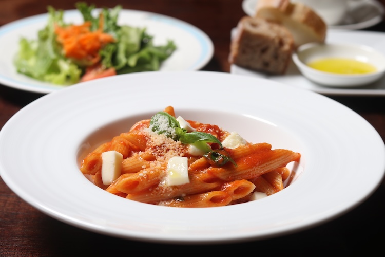 パスタがメインの『ランチセット』（1,300円）