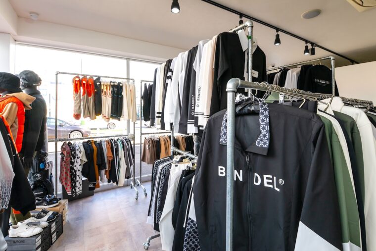 取扱店が限定された希少なアパレルブランドが揃う