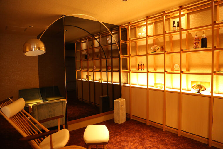 GENJI 香宿泊者専用のラウンジ