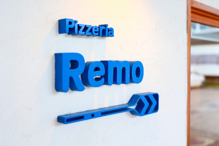 店名のRemoはイタリア語で櫂（かい）、オールを意味します
