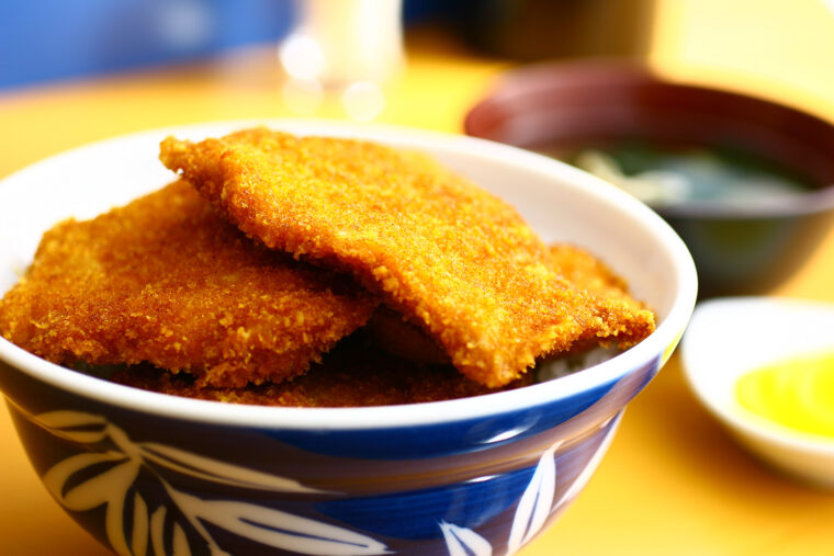 甘辛タレが食欲をそそる『カツ丼（カツ5枚）』（1,720円）