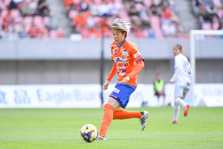 EL埼玉戦では、高い身長をいかしてヘディングでゴールを決めた城和選手