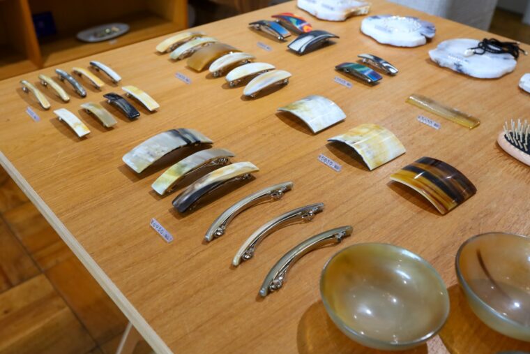 ヘアアクセサリー