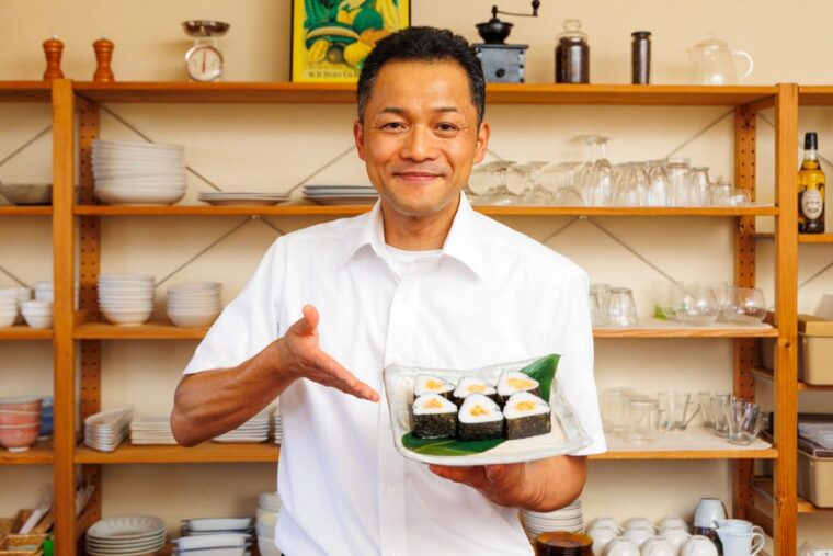 料理教室、ヒロクッキングスタジオを主宰するほか、｢料理・食｣に関する情報発信や総合プロデュースを行なう。「断面が見えて、中身が分かるのがポイントです」