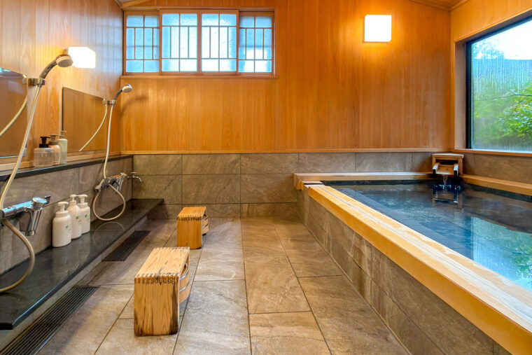 宿泊者が予約不要、無料で利用できる貸切風呂
