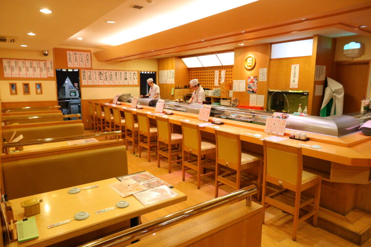 【富寿し 新潟駅前店】新潟市中央区東大通1-2-5 クオリスビル1F　tel.025-242-1212