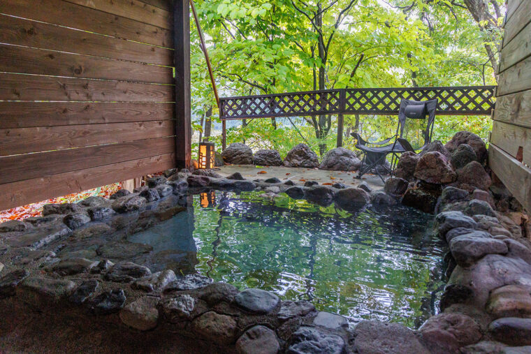 貸切薬草露天風呂