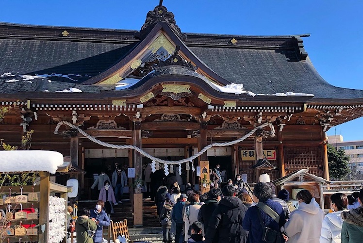 新しい年を安心して過ごせるよう毎年多くの参拝者が祈願に訪れる