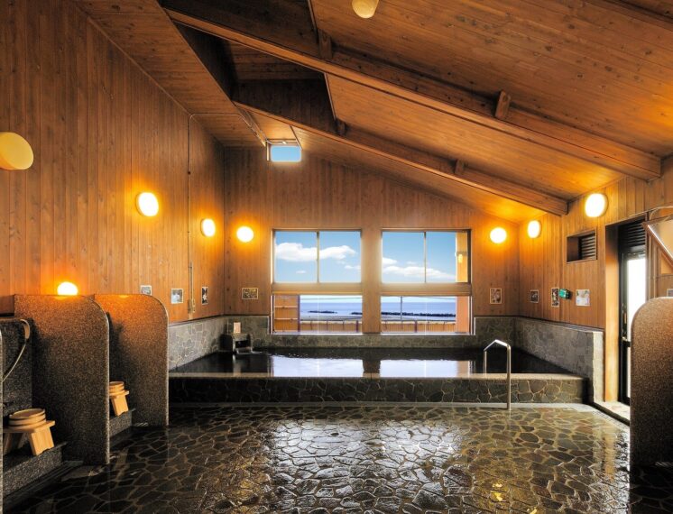 雪割草の湯（内湯）