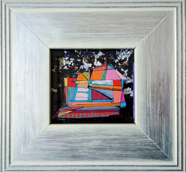 弦巻理江 ｢#Stay Gold」 8.5×9.0cm ガラス、アクリル絵具、金沢純銀箔、佐渡純金箔 2025年