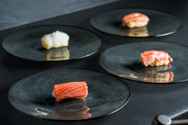 コース内のお任せすしの一例