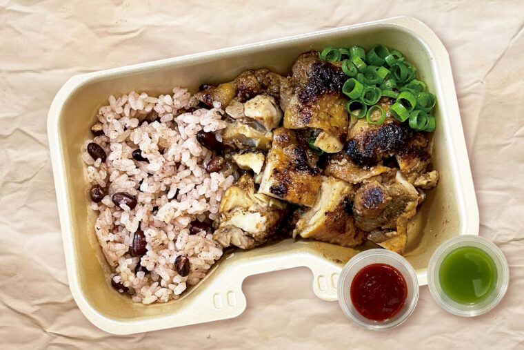 ジャークチキンと『ライス＆ピーズ』のセット