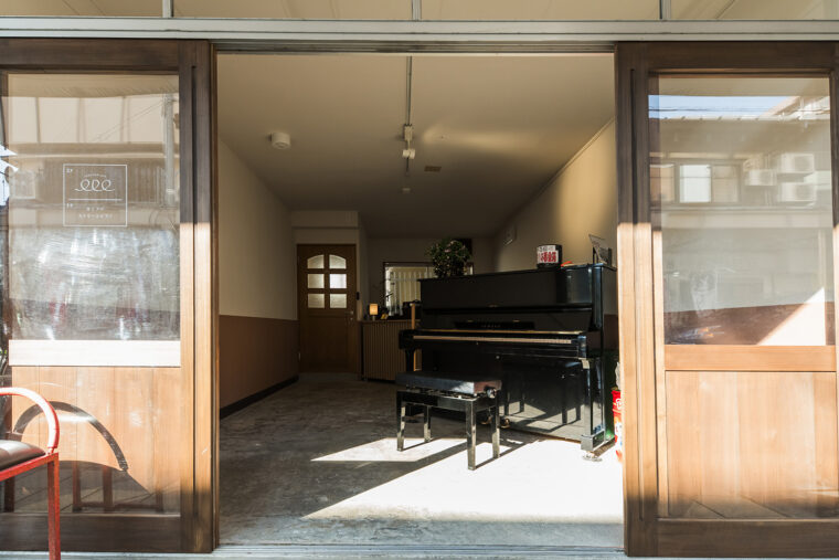 ODO入口。カミフルストリートピアノの2階にある。ODO ができたことで、ストリートビアノもさらに開かれた場に