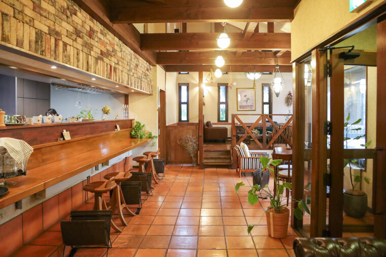 人気店ゆえ、週末や祝日は予約必須