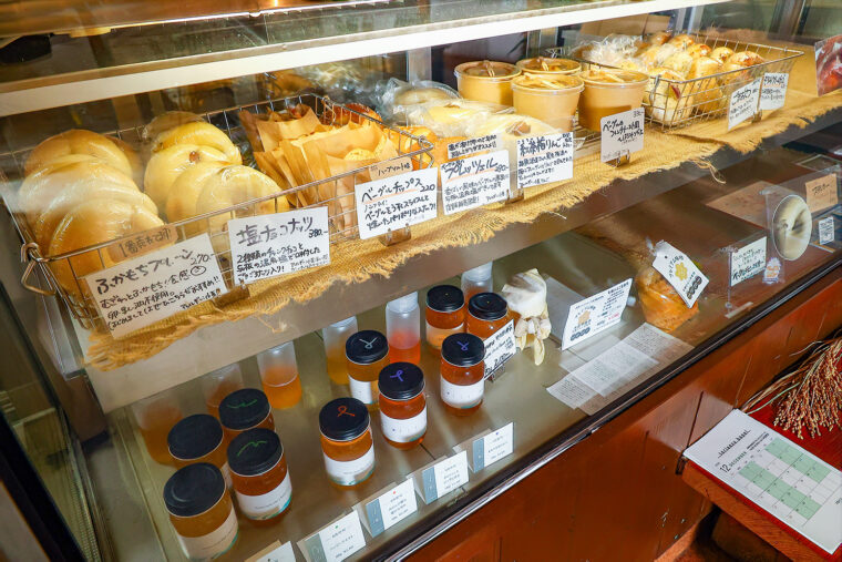 常時7〜8種類ほどのベーグルが揃います