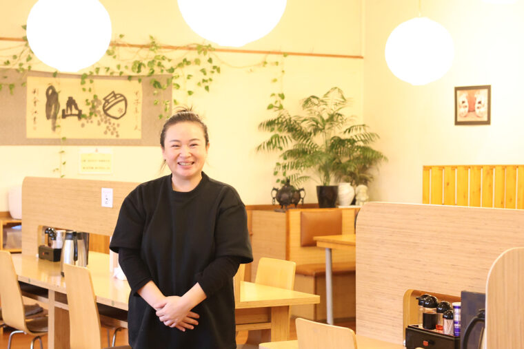 中国出身の店主・山﨑智世さん