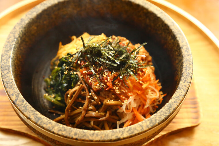『石焼ビビンバ』（1,320円）