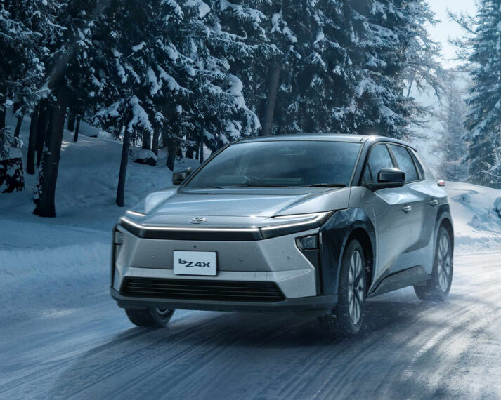 鋭い加速を誇る『bZ4X』をレンタルで体験！
